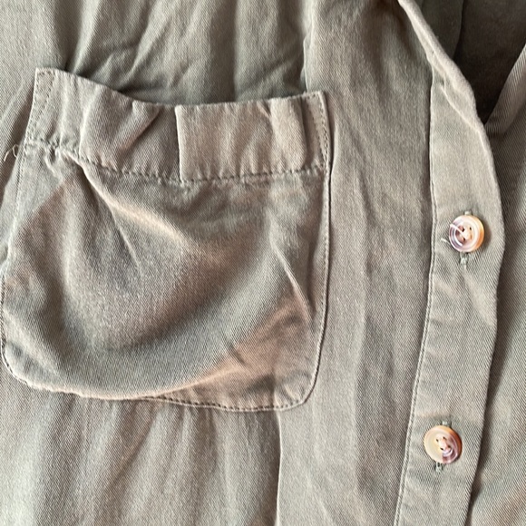 LOFT sleeveless blouse - Picture 3 of 3